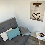 Fewo-woelkchen Mit Ausblick & Komfort Ueber Den Daechern Von Appartamento Weißenfels