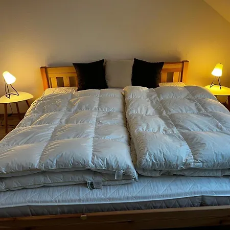 Fewo-woelkchen Mit Ausblick & Komfort Ueber Den Daechern Von * Weissenfels