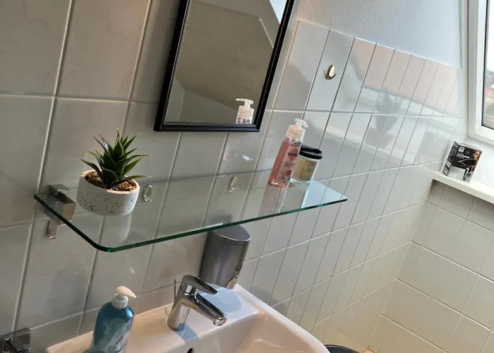 Fewo-woelkchen Mit Ausblick & Komfort Ueber Den Daechern Von 아파트 Weißenfels